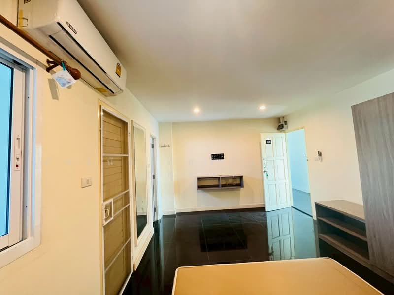 อพาร์ทเม้นท์ 5 ชั้น ซอยแจ้งวัฒนะปากเกร็ด 20 แยก 7 ถนนแจ้งวัฒนะ ตำบลปากเกร็ด อำเภอปากเกร็ด จังหวัดนนท, Nonthaburi, แจ้งวัฒนะ, Pak Kret, Pak Kret, Nonthaburi, 10+ Bedrooms, 1,100 sqm, Single Detached House For Sale, by ภัทรนัน อิศรางกูร ณ อยุธยา, 500187769 - DDproperty.com