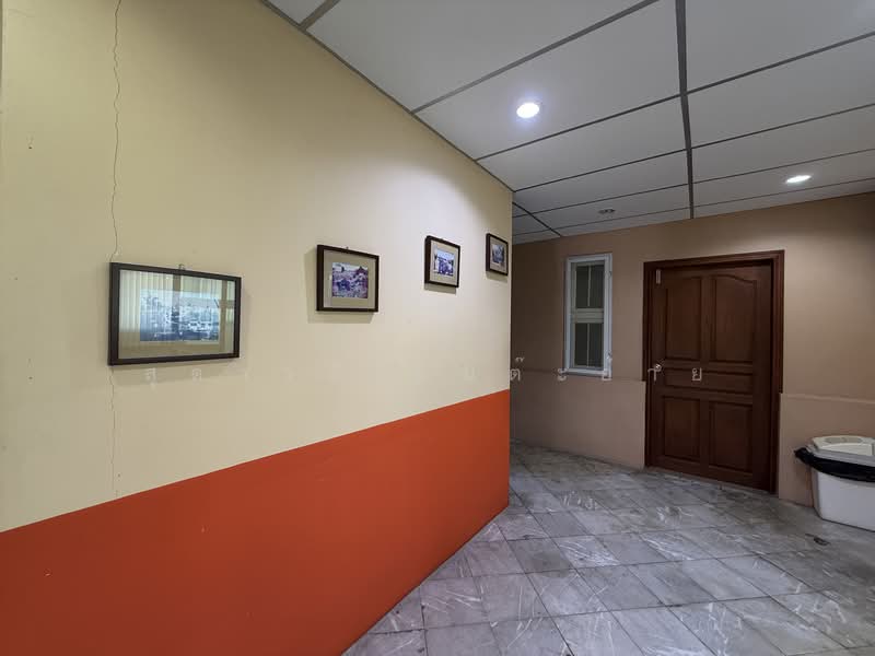 ขายโฮมออฟฟิศพร้อมโกดัง เทพารักษ์ บางปลา หมู่บ้านสุรีวรรณ ใกล้ถนนใหญ่เทพารักษ์ เพียง 2 กม., Samut Prakan, เทพารักษ์, Bang Pla, Bang Plee, Samut Prakan, 4 Bedrooms, 530 sqm, Single Detached House For Sale, by สุดาวดี อินต๊ะอ้าย, 500187773 - DDproperty.com