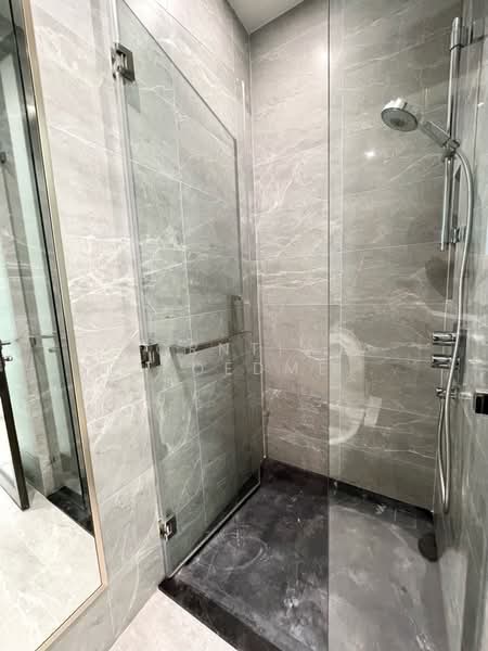 28 Chidlom, Bangkok, 28 Chit Lom Alley, Lumphini, Pathum Wan, Bangkok, 2 Bedrooms, 74 sqm, Condo For Rent, by Porntiwa Srikoedmeesak, 500187779 - DDproperty.com