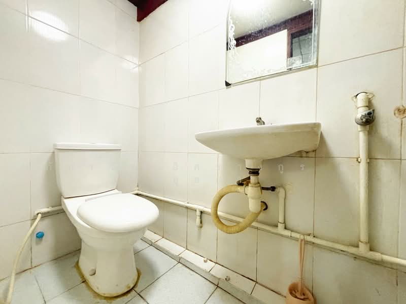 หมู่บ้านอุทยานทอง แจ้งวัฒนะ-ปากเกร็ด19 ซอยอุทยานทอง5 ต.บางพูด อ.ปากเกร็ด จ.นนทบุรี, นนทบุรี, แจ้งวัฒนะ, บางพูด, ปากเกร็ด, นนทบุรี, 168 ตร.ม., บ้านแฝด ขาย, โดย ภัทรนัน อิศรางกูร ณ อยุธยา, 500187783 - DDproperty.com