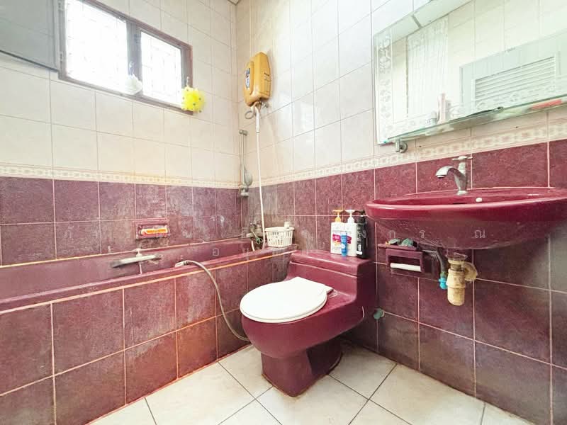 หมู่บ้านอุทยานทอง แจ้งวัฒนะ-ปากเกร็ด19 ซอยอุทยานทอง5 ต.บางพูด อ.ปากเกร็ด จ.นนทบุรี, นนทบุรี, แจ้งวัฒนะ, บางพูด, ปากเกร็ด, นนทบุรี, 168 ตร.ม., บ้านแฝด ขาย, โดย ภัทรนัน อิศรางกูร ณ อยุธยา, 500187783 - DDproperty.com