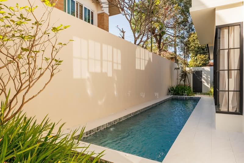 5 Bed House with Private Pool in San Phi Suea for Sale or Rent, Chiang Mai, San Phi Sua, Muang Chiang Mai, Chiang Mai, 5 Bedrooms, 300 sqm, Single Detached House For Rent, by Nunthawat Hiranputtipat, 500187785 - DDproperty.com