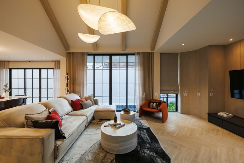 5 Bed House with Private Pool in San Phi Suea for Sale or Rent, Chiang Mai, San Phi Sua, Muang Chiang Mai, Chiang Mai, 5 Bedrooms, 300 sqm, Single Detached House For Rent, by Nunthawat Hiranputtipat, 500187785 - DDproperty.com