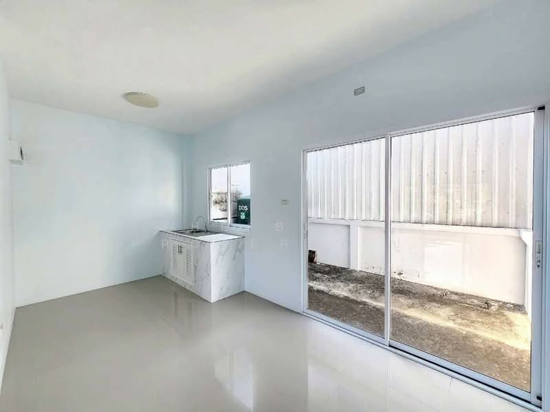 ทาวน์เฮ้าส์บ้านสวน ชลบุรี, Chon Buri (Pattaya), Ban Suan, Muang Chon Buri, Chon Buri (Pattaya), 3 Bedrooms, 100 sqm, Townhouse For Sale, by The Best Property ปู, 500187797 - DDproperty.com