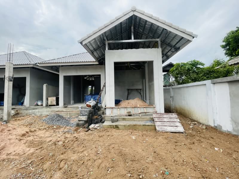 Ariya Sriracha, Chon Buri (Pattaya), Surasak, Si Racha, Chon Buri (Pattaya), 2 Bedrooms, 65 sqm, Single Detached House For Sale, by ลุลิตตา อินทร์โพ, 500187801 - DDproperty.com