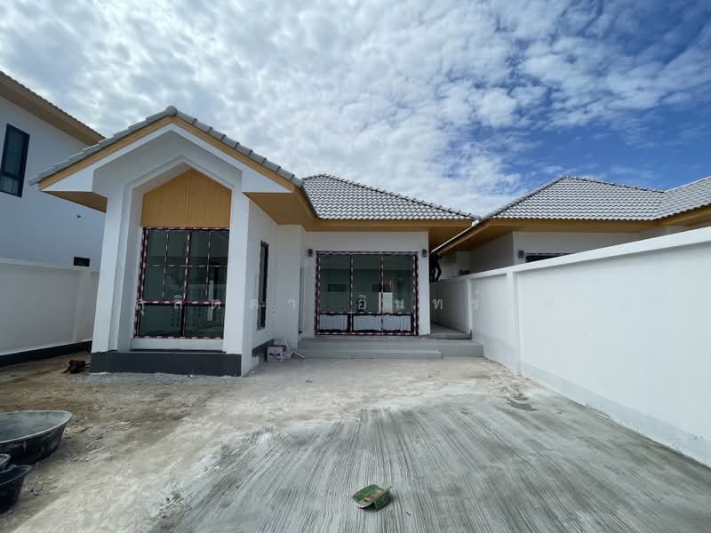 Ariya Sriracha, Chon Buri (Pattaya), Surasak, Si Racha, Chon Buri (Pattaya), 2 Bedrooms, 100 sqm, Single Detached House For Sale, by ลุลิตตา อินทร์โพ, 500187801 - DDproperty.com