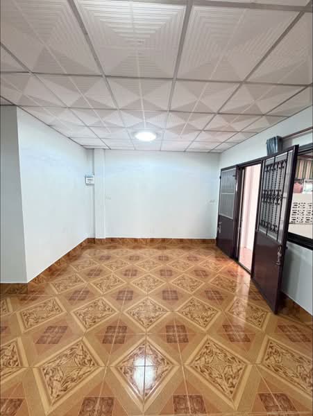 ให้เช่าทาวน์โฮม 2 ชั้น อ่าวอุดม ศรีราชา, Chon Buri (Pattaya), Thung Suk La, Si Racha, Chon Buri (Pattaya), 2 Bedrooms, 65 sqm, Townhouse For Rent, by Dusit Saengfa, 500187809 - DDproperty.com