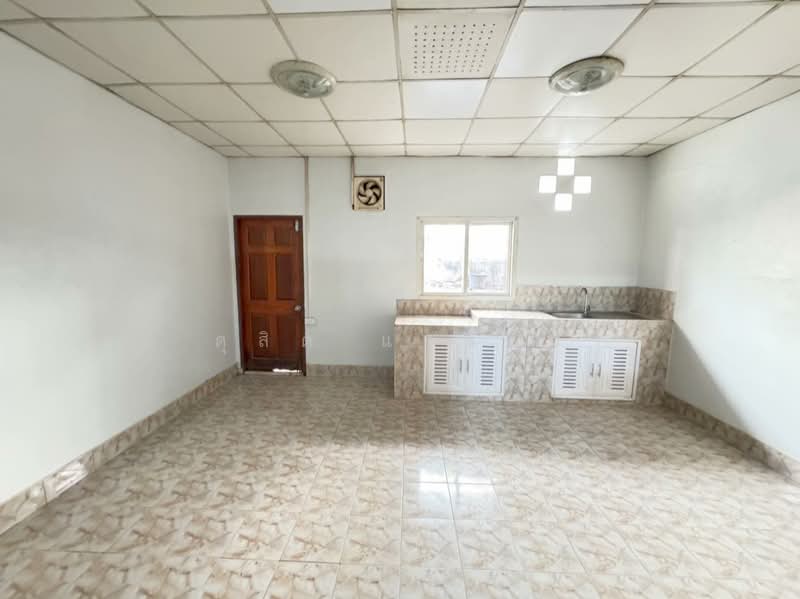 ให้เช่าทาวน์โฮม 2 ชั้น อ่าวอุดม ศรีราชา, Chon Buri (Pattaya), Thung Suk La, Si Racha, Chon Buri (Pattaya), 2 Bedrooms, 65 sqm, Townhouse For Rent, by Dusit Saengfa, 500187809 - DDproperty.com