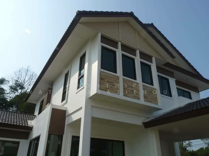 ขายบ้านเดี่ยว 2 ชั้น โครงการโกลเด้น ปาร์ค ศรีราชา บ้านใหม่ พื้นที่ใหญ่ 145 ตร.ว., ชลบุรี, สุรศักดิ์, ศรีราชา, ชลบุรี, 175 ตร.ม., บ้านเดี่ยว ขาย, โดย Pronthip Wattanasatiengul, 500187823 - DDproperty.com