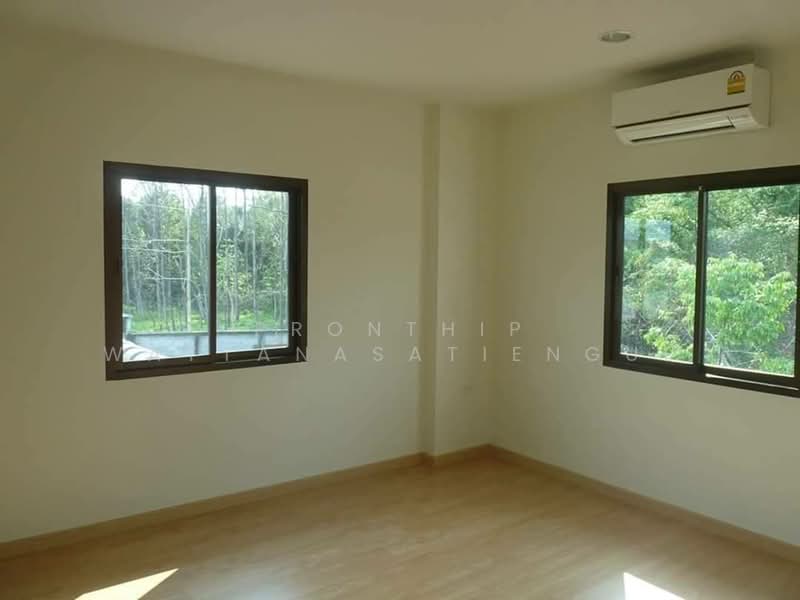 ขายบ้านเดี่ยว 2 ชั้น โครงการโกลเด้น ปาร์ค ศรีราชา บ้านใหม่ พื้นที่ใหญ่ 145 ตร.ว., ชลบุรี, สุรศักดิ์, ศรีราชา, ชลบุรี, 175 ตร.ม., บ้านเดี่ยว ขาย, โดย Pronthip Wattanasatiengul, 500187823 - DDproperty.com