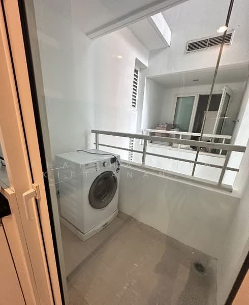 Siri Residence, Bangkok, 21 Soi Sukhumvit 24, Khong Tan, Khlong Toei, Bangkok, 1 Bedroom, 60 sqm, Condo For Sale, by Phatcharanan Kittiananchat, 500187831 - DDproperty.com