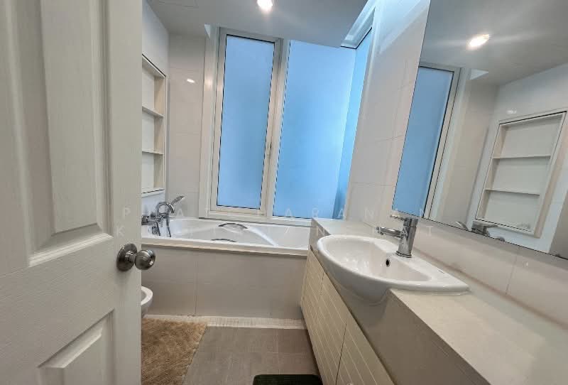 Siri Residence, Bangkok, 21 Soi Sukhumvit 24, Khong Tan, Khlong Toei, Bangkok, 1 Bedroom, 60 sqm, Condo For Sale, by Phatcharanan Kittiananchat, 500187831 - DDproperty.com
