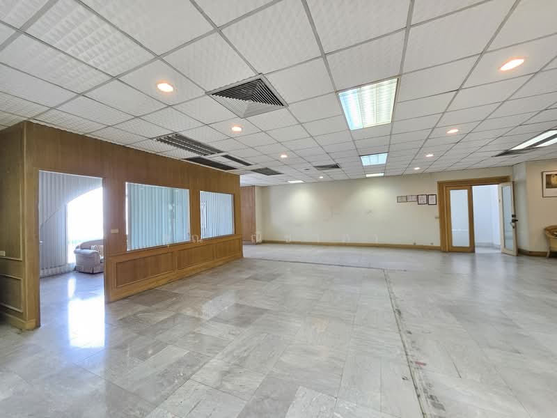 Royal Castle Pattanakarn, Bangkok, 701 Panya Village, Suan Luang, Suan Luang, Bangkok, 2 Bedrooms, 184 sqm, Condo For Sale, by คุณ ณิชาภา, 500187838 - DDproperty.com