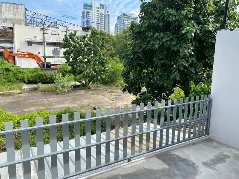 ทำเล BTS แบริ่ง ซ.แบริ่ง 2 ถ.สุขุมวิท 107 ให้เช่าทาวน์เฮ้าส์ 2 ชั้น บ้านสวย พร้อมอยู่ ทำเลดี, สมุทรปราการ, สุขุมวิท 107, สำโรงเหนือ, เมืองสมุทรปราการ, สมุทรปราการ, 100 ตร.ม., ทาวน์เฮ้าส์ ให้เช่า, โดย บุษบา รัตนวงษ์ชัย, 500187842 - DDproperty.com