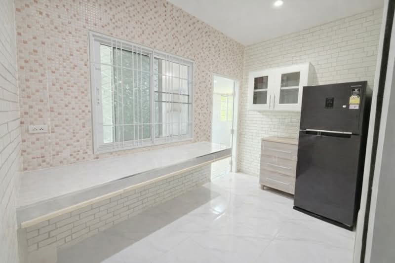หมู่บ้านหนองสาริกา แปลงยาว, Chachoengsao, Plaeng Yao, Plaeng Yao, Chachoengsao, 2 Bedrooms, 100 sqm, Single Detached House For Sale, by The Best Property นก, 500187898 - DDproperty.com