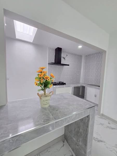 Baan Buathong 4, Nonthaburi, Ban Kluay-Sai Noi Road, Phimonrat, Bang Bua Thong, Nonthaburi, 3 Bedrooms, 100 sqm, Townhouse For Sale, by NRagent, 500187924 - DDproperty.com