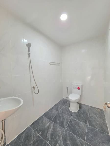 Baan Buathong 4, Nonthaburi, Ban Kluay-Sai Noi Road, Phimonrat, Bang Bua Thong, Nonthaburi, 3 Bedrooms, 100 sqm, Townhouse For Sale, by NRagent, 500187924 - DDproperty.com