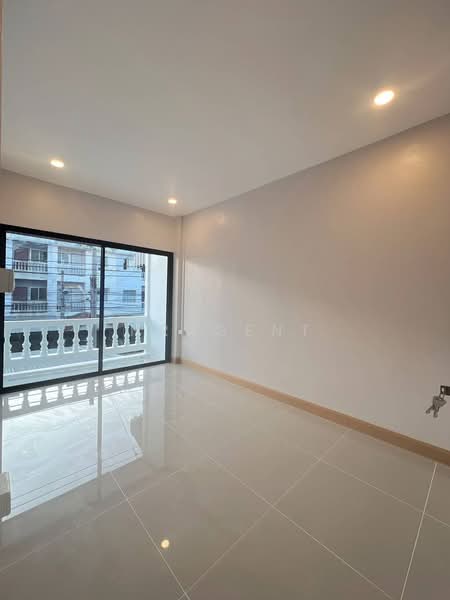 Baan Rotsukhon, Nonthaburi, Bang Mae Nang, Bang Yai, Nonthaburi, 3 Bedrooms, 97 sqm, Townhouse For Sale, by NRagent, 500187948 - DDproperty.com