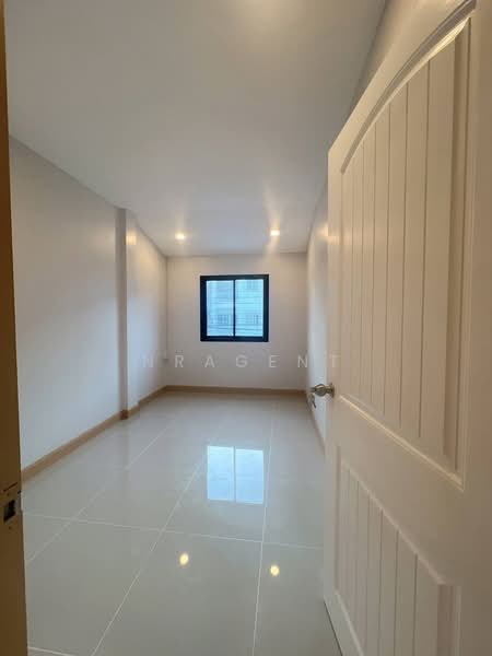 Baan Rotsukhon, Nonthaburi, Bang Mae Nang, Bang Yai, Nonthaburi, 3 Bedrooms, 97 sqm, Townhouse For Sale, by NRagent, 500187948 - DDproperty.com