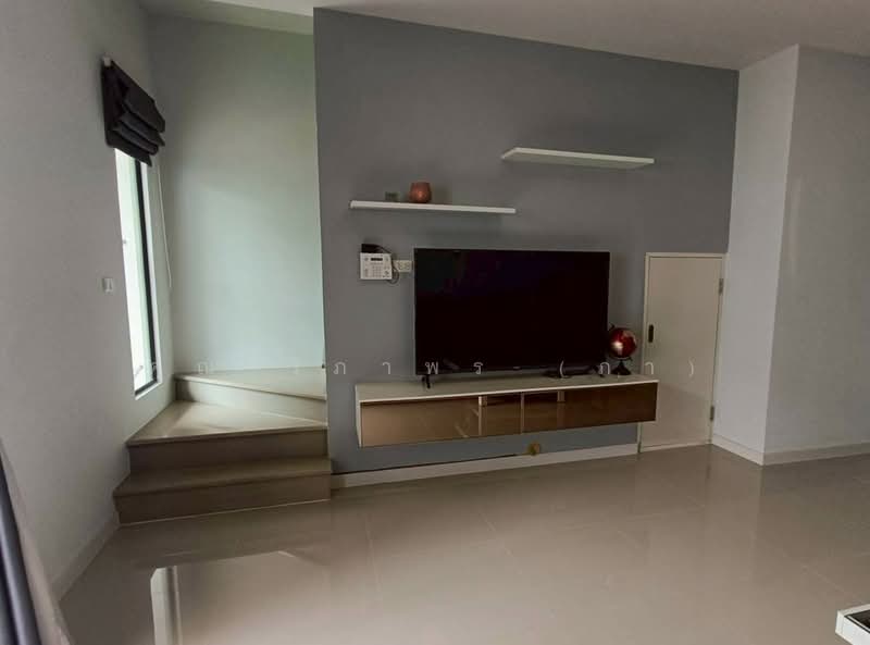 Modi Villa Pinklao – Wongwaen : โมดิ วิลล่า ปิ่นเกล้า – วงแหวน, นนทบุรี, ทางหลวงชนบท นบ.1011, ศาลากลาง, บางกรวย, นนทบุรี, 120 ตร.ม., ทาวน์เฮ้าส์ ขาย, โดย คุณ วิภาพร (ภา), 500187959 - DDproperty.com