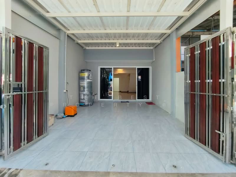 กิตติศักดิ์ ปู่เจ้าสมิงพราย, Samut Prakan, Bang Ya Praek, Phra Pra Daeng, Samut Prakan, 2 Bedrooms, 100 sqm, Townhouse For Sale, by The Best Property ต้น, 500187965 - DDproperty.com
