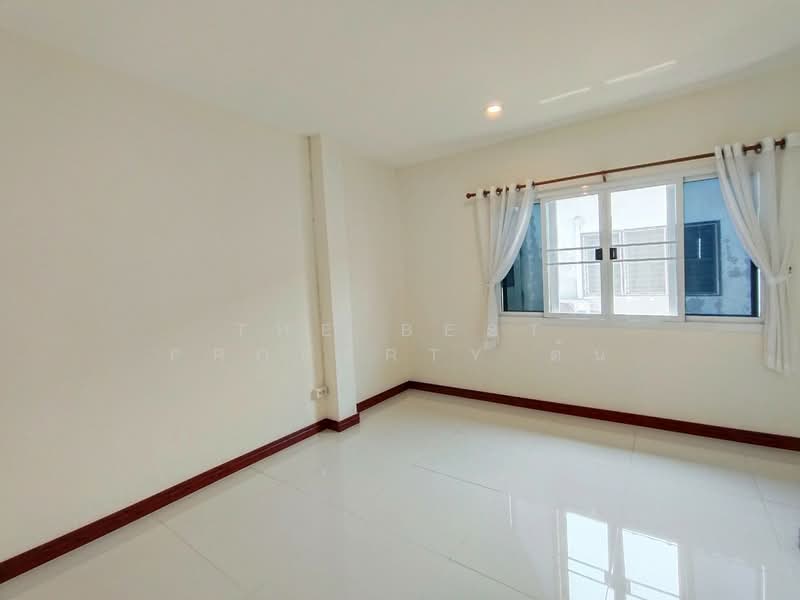 กิตติศักดิ์ ปู่เจ้าสมิงพราย, Samut Prakan, Bang Ya Praek, Phra Pra Daeng, Samut Prakan, 2 Bedrooms, 100 sqm, Townhouse For Sale, by The Best Property ต้น, 500187965 - DDproperty.com