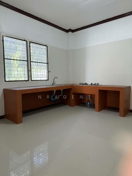 Nakarin Garden Village, Bangkok, Soi Romklao 19/1, Khlong Sam Prawet, Lat Krabang, Bangkok, 4 Bedrooms, 380 sqm, Single Detached House For Sale, by NRagent, 500187978 - DDproperty.com
