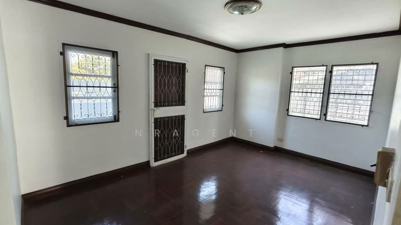 Nakarin Garden Village, Bangkok, Soi Romklao 19/1, Khlong Sam Prawet, Lat Krabang, Bangkok, 4 Bedrooms, 380 sqm, Single Detached House For Sale, by NRagent, 500187978 - DDproperty.com