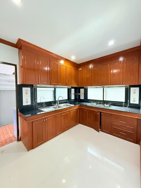 Chalong, Phuket, Chalong, Muang Phuket, Phuket, 3 Bedrooms, 240 sqm, Single Detached House For Sale, by Ray Prime, 500187984 - DDproperty.com