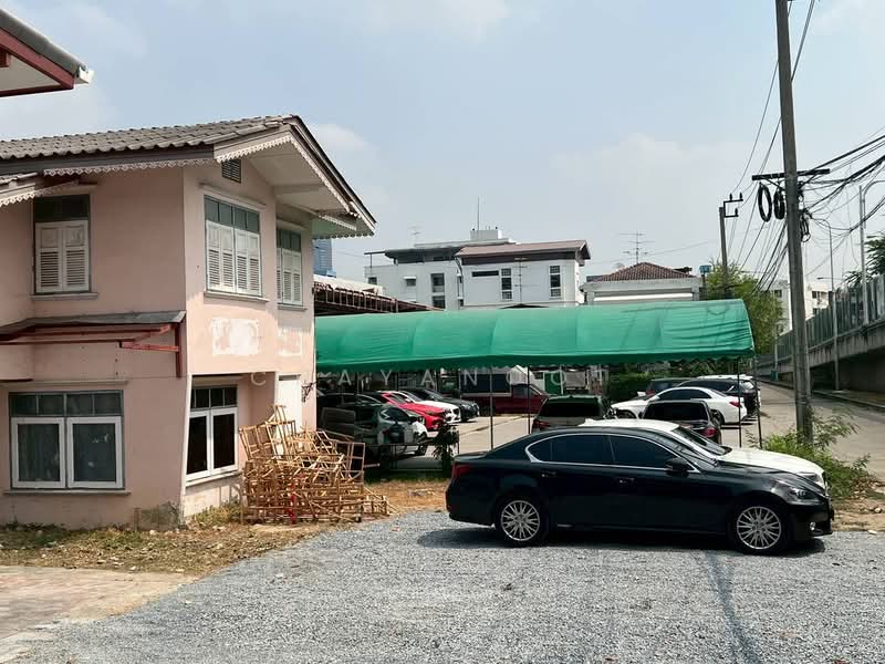 ให้เช่า - ซอยเจริญกรุง 82 ถนนเจริญกรุง แขวงบางคอแหลม เขตบางคอแหลม กรุงเทพฯ, กรุงเทพ