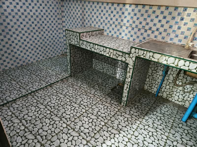 บ้านอิสระ (Baan Issara), Chanthaburi, Ko Khwang, Muang Chanthaburi, Chanthaburi, 2 Bedrooms, 100 sqm, Townhouse For Sale, by The Best Property ยุ้ย, 500188016 - DDproperty.com