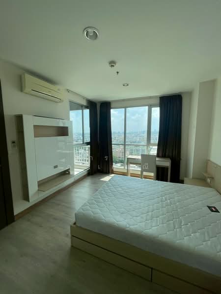 Rhythm Ratchada, Bangkok, 558 Ratchadaphisek Road, Samsen Nok, Huai Khwang, Bangkok, 1 Bedroom, 45 sqm, Condo For Rent, by จักรภณ ภูวเศรณี, 500188045 - DDproperty.com