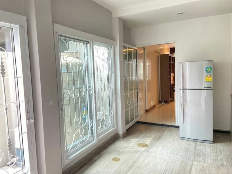 Noble Cube Pattanakarn, Bangkok, Phatthanakan Road, Suan Luang, Suan Luang, Bangkok, 3 Bedrooms, 100 sqm, Townhouse For Rent, by Amwika Karoonsombat, 500188081 - DDproperty.com