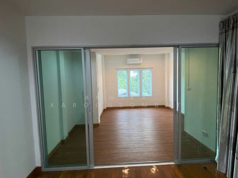 Noble Cube Pattanakarn, Bangkok, Phatthanakan Road, Suan Luang, Suan Luang, Bangkok, 3 Bedrooms, 100 sqm, Townhouse For Rent, by Amwika Karoonsombat, 500188081 - DDproperty.com