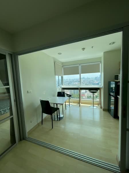 Rhythm Ratchada, Bangkok, 558 Ratchadaphisek Road, Samsen Nok, Huai Khwang, Bangkok, 1 Bedroom, 45 sqm, Condo For Rent, by จักรภณ ภูวเศรณี, 500188113 - DDproperty.com