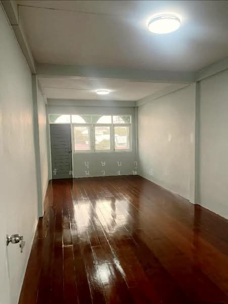 For Rent - ทำเล BTS ราชเทวี ซ.เพชรบุรี 5 ให้เช่าอาคารพาณิชย์ 4 ชั้นรวมดาดฟ้า รีโนเวทใหม่ ตึกสวย พร้อมอยู่, Bangkok