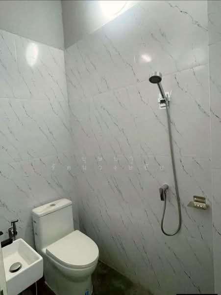 For Rent - ทำเล BTS ราชเทวี ซ.เพชรบุรี 5 ให้เช่าอาคารพาณิชย์ 4 ชั้นรวมดาดฟ้า รีโนเวทใหม่ ตึกสวย พร้อมอยู่, Bangkok