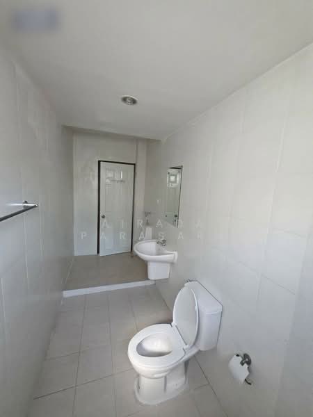 อาคารพาณิชย์ 3.5 โครงการ เดอะวิลเลจ, Bangkok, Bang Chun, Khlong Sam Wa, Bangkok, 2 Bedrooms, 168 sqm, Townhouse For Rent, by Airada Parasarn, 500188140 - DDproperty.com