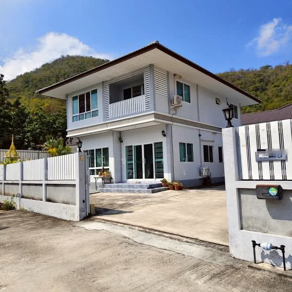 ซอยเทศบาล 99 - เขาหมอน สัตหับ อำเภอสัตหีบ จังหวัดชลบุรี, Chon Buri (Pattaya), ถนนซอยเทศบาล 99 - เขาหมอน, Sattahip, Sattahip, Chon Buri (Pattaya), 4 Bedrooms, 344 sqm, Single Detached House For Sale, by Nichapa Phiachan, 500188145 - DDproperty.com