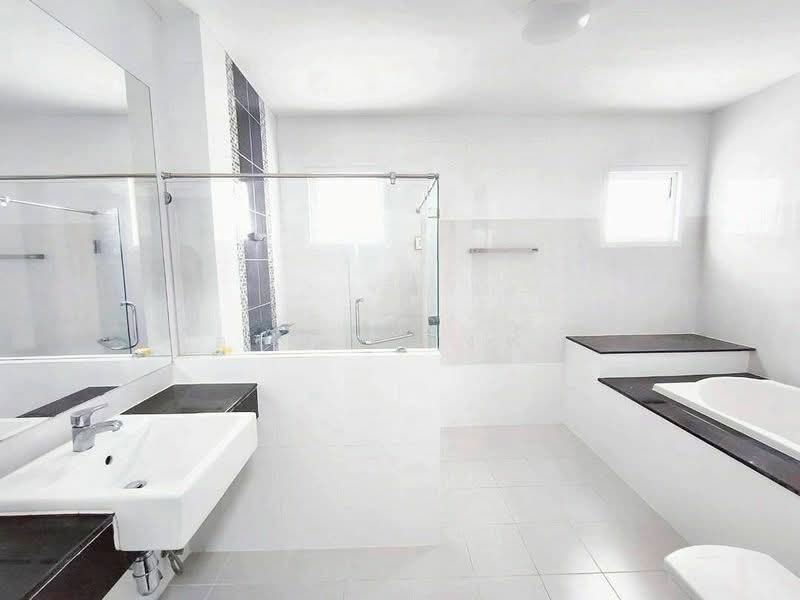 ให้เช่าบ้านเดี่ยวหลังใหญ่ ม.เลควัลเล่ย์บ่อวิน ศรีราชา, Chon Buri (Pattaya), Bo Win, Si Racha, Chon Buri (Pattaya), 3 Bedrooms, 350 sqm, Single Detached House For Rent, by Dusit Saengfa, 500188162 - DDproperty.com