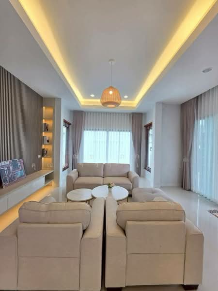 Single for for sale Haai Yai, Chon Buri (Pattaya), Huai Yai, Bang Lamung (Pattaya), Chon Buri (Pattaya), 3 Bedrooms, 355 sqm, Single Detached House For Sale, by Nichapa Phiachan, 500188171 - DDproperty.com