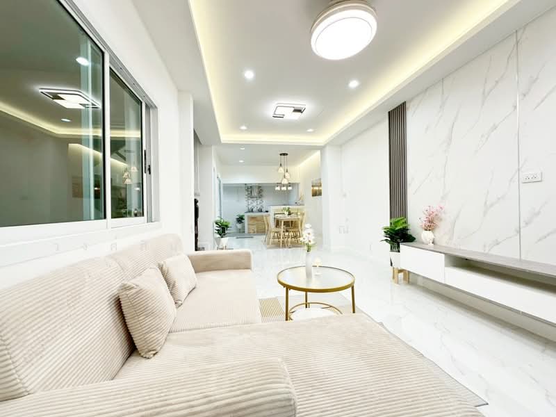 For Sale - หมู่บ้าน วรารักษ์ เลียบคลองสอง27 คลองสามวา, Bangkok