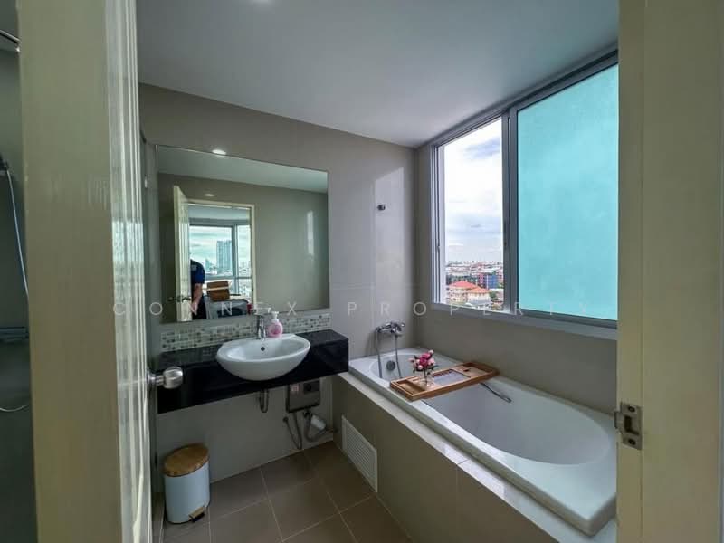 The Niche Taksin, Bangkok, 332 Inthara Phithak Road, Hi Runruche, Thon Buri, Bangkok, 2 Bedrooms, 66 sqm, Condo For Rent, by Connex Property, 500188196 - DDproperty.com