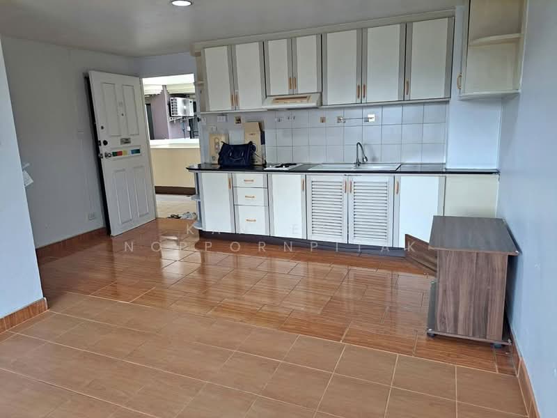 Ratchada Home : รัชดา โฮม, กรุงเทพ, 8 Intamana 49, ดินแดง, ดินแดง, กรุงเทพ, 40 ตร.ม., คอนโด ขาย, โดย Kanueng Noppornpitak, 500188198 - DDproperty.com