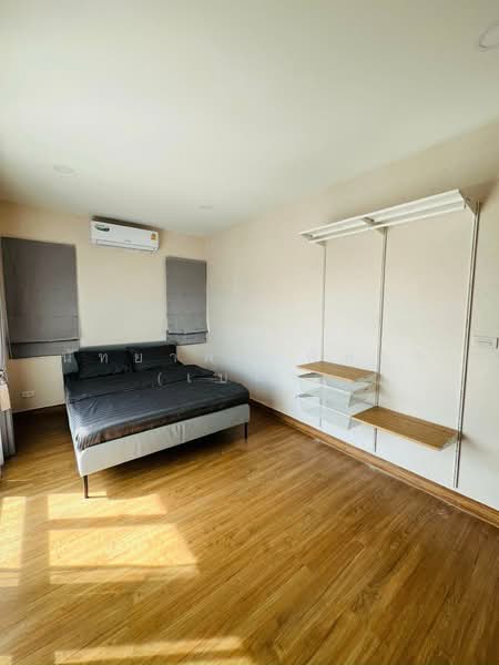 Centro Bangna-Wongwean, Bangkok, Kanchanaphisek Road, Dok Mai, Prawet, Bangkok, 4 Bedrooms, 200 sqm, Single Detached House For Rent, by Nattayaporn Peumkul (Benz), 500188229 - DDproperty.com