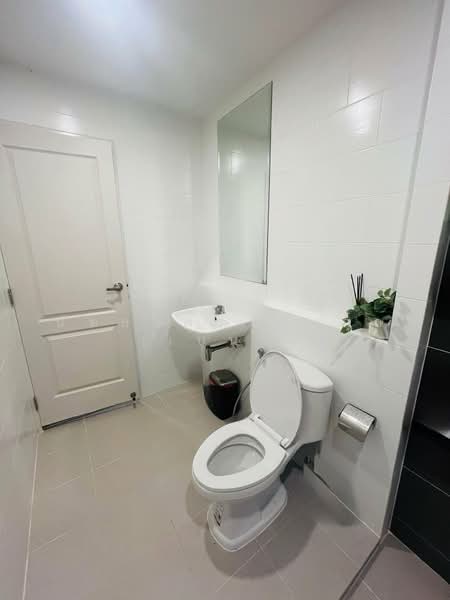 Centro Bangna-Wongwean, Bangkok, Kanchanaphisek Road, Dok Mai, Prawet, Bangkok, 4 Bedrooms, 200 sqm, Single Detached House For Rent, by Nattayaporn Peumkul (Benz), 500188229 - DDproperty.com