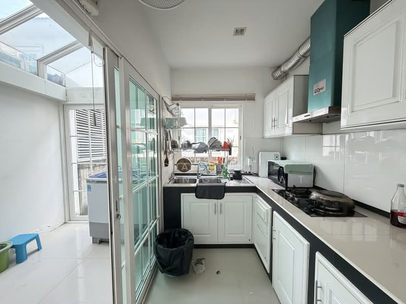 Golden Neo Ladprao-Kaset Nawamin, Bangkok, Soi Nawamin 42, Yak 7, Khlong Kum, Bueng Kum, Bangkok, 4 Bedrooms, 240 sqm, Semi-Detached House (Twin House) For Sale, by Nisakorn Chirangkapat, 500188260 - DDproperty.com