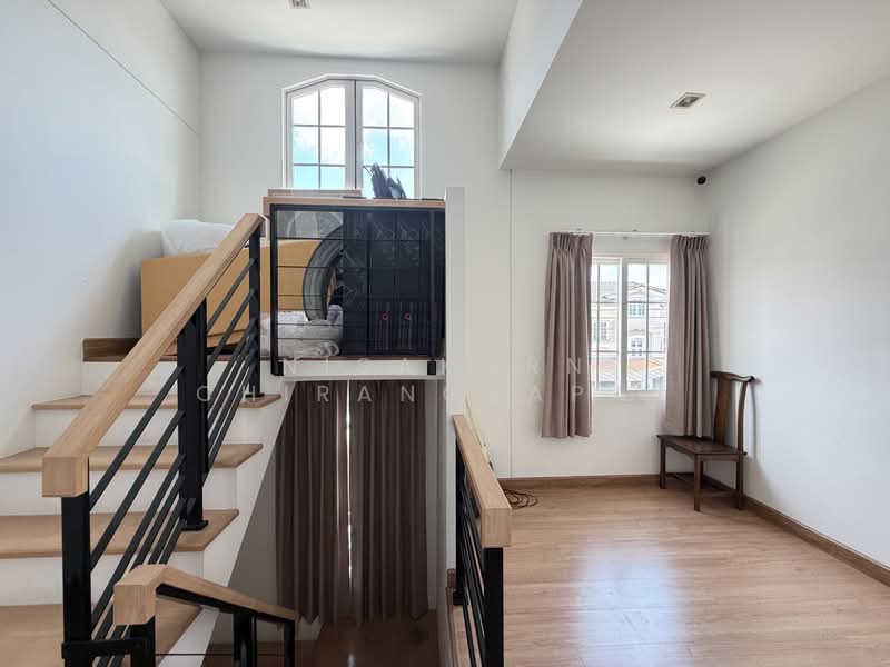 Golden Neo Ladprao-Kaset Nawamin, Bangkok, Soi Nawamin 42, Yak 7, Khlong Kum, Bueng Kum, Bangkok, 4 Bedrooms, 240 sqm, Semi-Detached House (Twin House) For Sale, by Nisakorn Chirangkapat, 500188260 - DDproperty.com