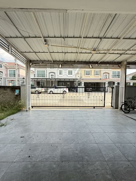 Golden Neo Ladprao-Kaset Nawamin, Bangkok, Soi Nawamin 42, Yak 7, Khlong Kum, Bueng Kum, Bangkok, 4 Bedrooms, 240 sqm, Semi-Detached House (Twin House) For Sale, by Nisakorn Chirangkapat, 500188260 - DDproperty.com