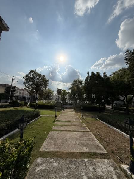 Golden Neo Ladprao-Kaset Nawamin, Bangkok, Soi Nawamin 42, Yak 7, Khlong Kum, Bueng Kum, Bangkok, 4 Bedrooms, 240 sqm, Semi-Detached House (Twin House) For Sale, by Nisakorn Chirangkapat, 500188260 - DDproperty.com